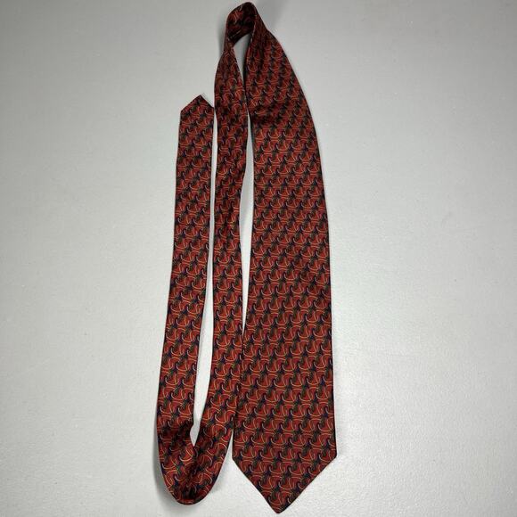 Vintage Burberrys' Silk Tie Red Abstract Mens Necktie Made in England 3.5"X56" - Picture 3 of 12
